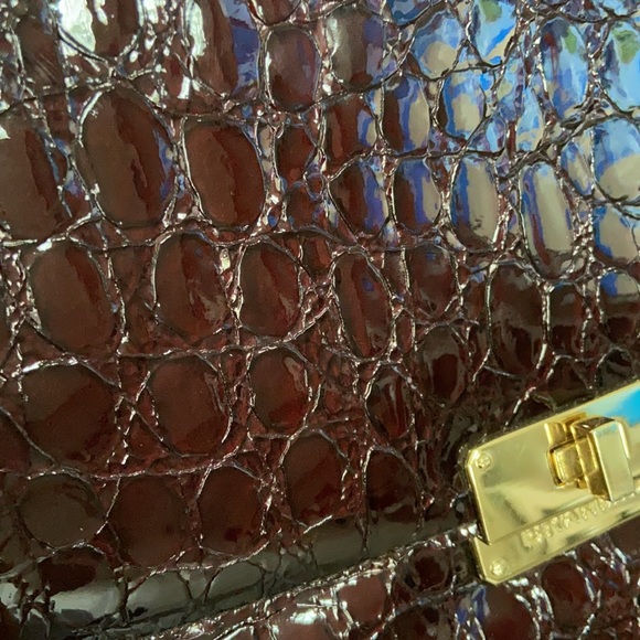 SOLD-NWOT Authentic Brahmin Purse - Picture 14 of 14